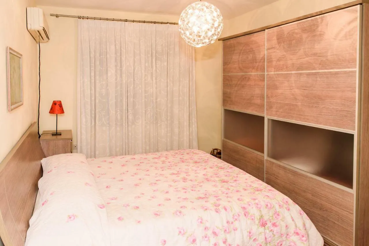 Belle Apartment Tiran